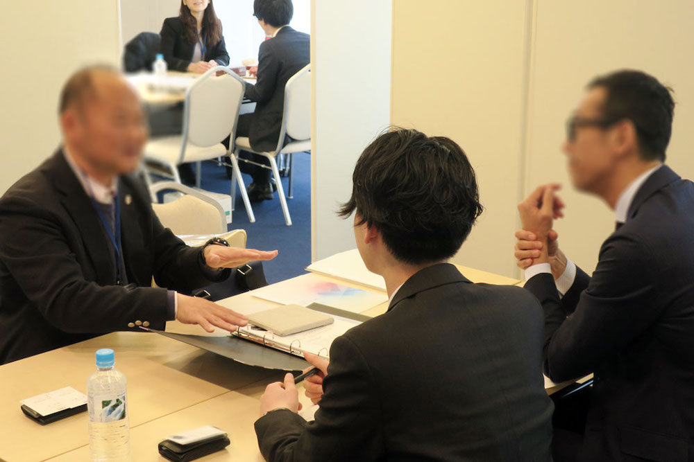 商談会の様子