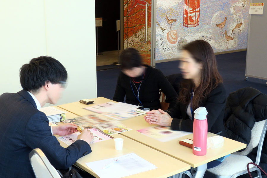 商談会の様子